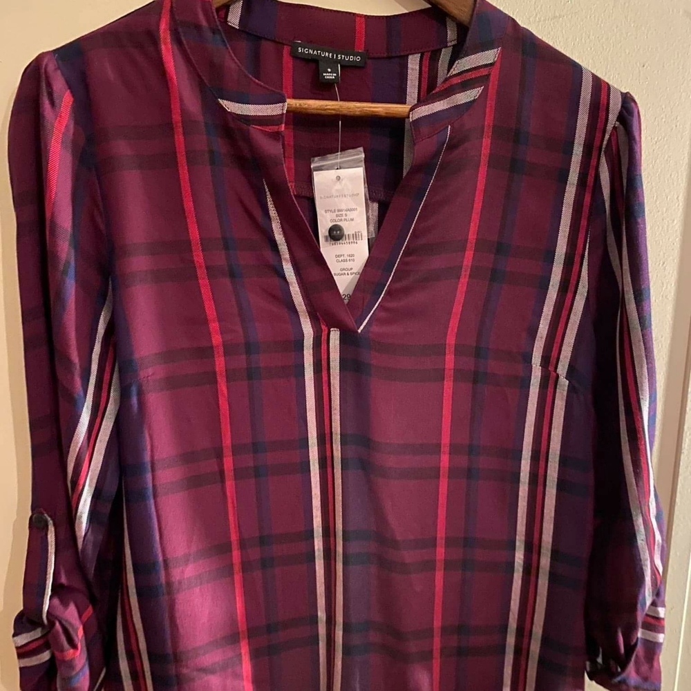 Plum, striped, V-neck.